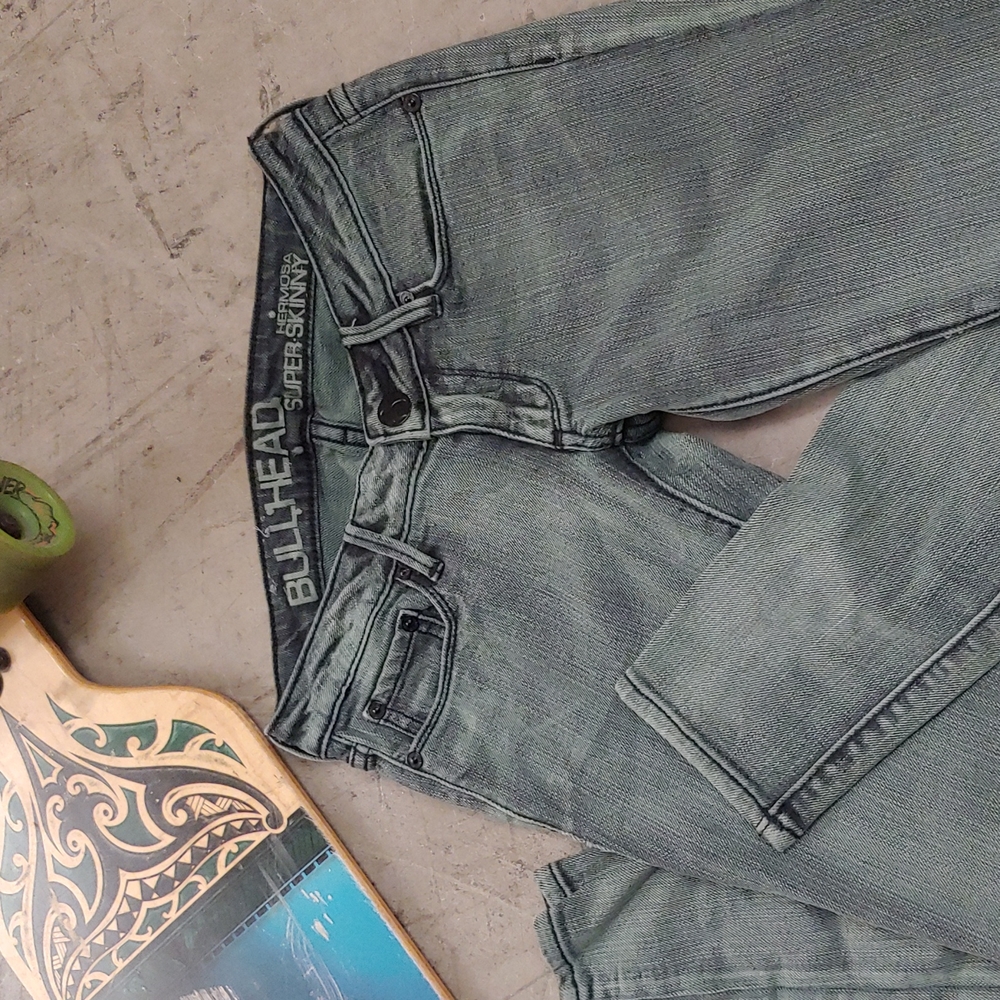 Bullhead Hermosa Super Skinny Jeans 00